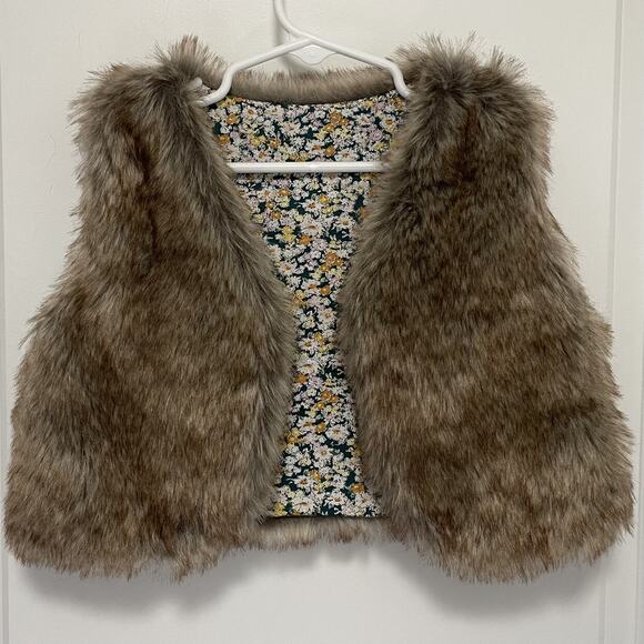 Soft Faux Fur Western Cowgirl Petite Floral Lined Vest Size 3T - Picture 1 of 6